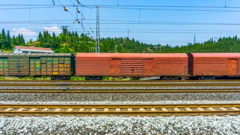 Rewitalizacja linii kolejowej Tychy – Bieruń – Oświęcim – Kraków: możliwości i przeszkody