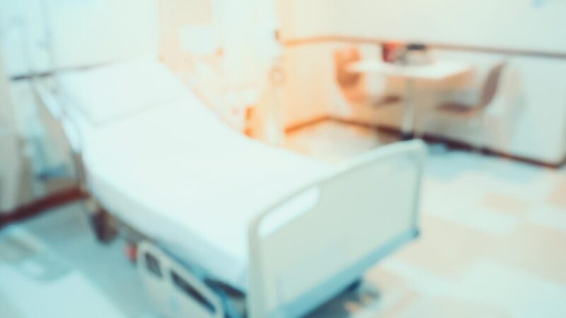 Nowa infolinia „Helpline” wspiera osoby z chorobą Alzheimera i ich bliskich