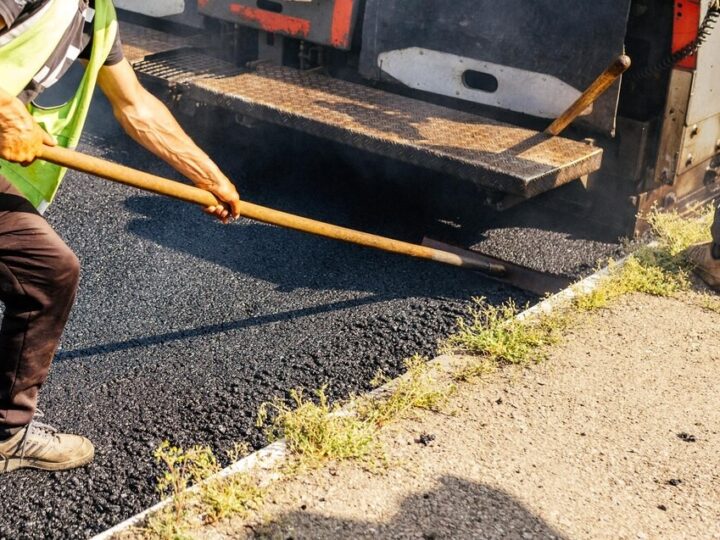 Inwestycje drogowe na sesji Rady Powiatu