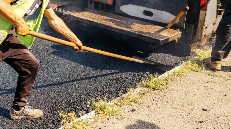 Inwestycje drogowe na sesji Rady Powiatu