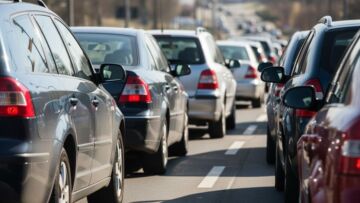 Mikołów, Wyry i Łaziska Górne: zmiany przy cmentarzach